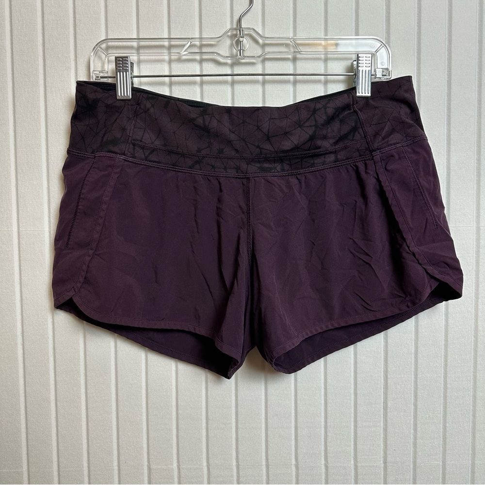 Lululemon Women 8 og speed up mid-rise plum shorts